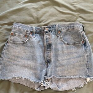 Levi’s button fly Jean shorts